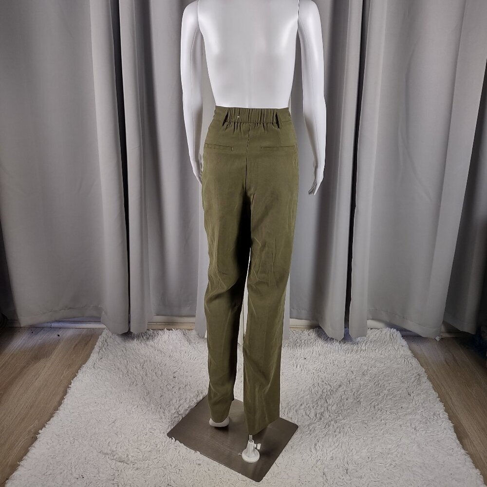 A New Day Women's Lightweight Elastic Waist Olive Green Chino Pants Sz 10R (NWT) - Picture 3 of 12